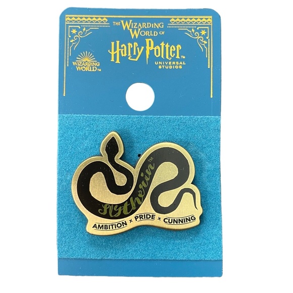 Universal Studios Harry Potter Slytherin Wordcraft Pin - Picture 1 of 1